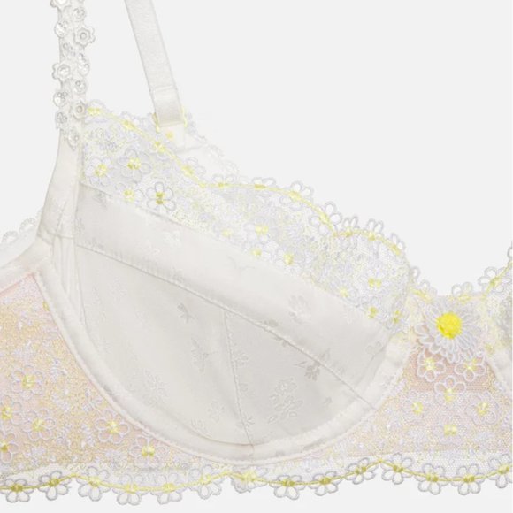 For Love & Lemons 3D Daisy Underwire Bra - Picture 7 of 8